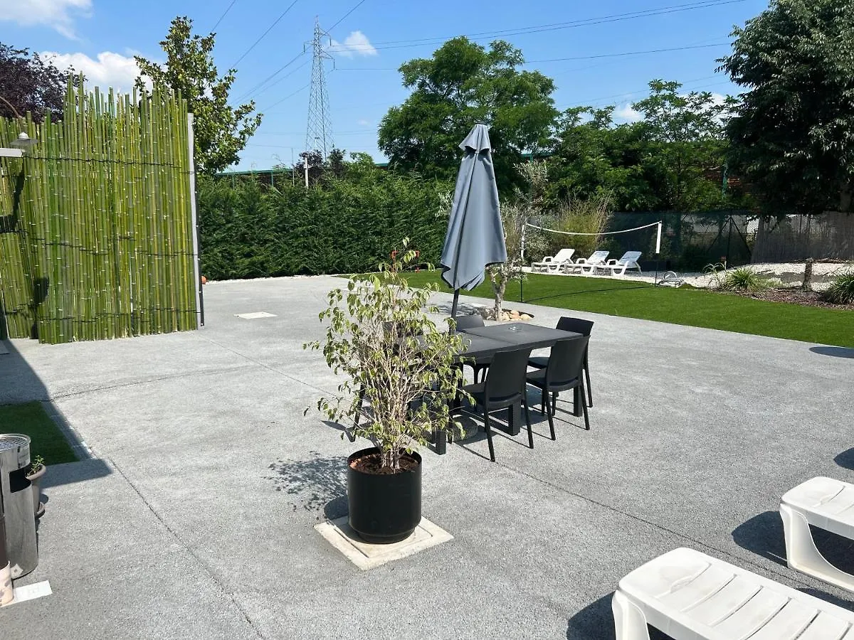 Genovesa 42 Group Apartment Verona Italy