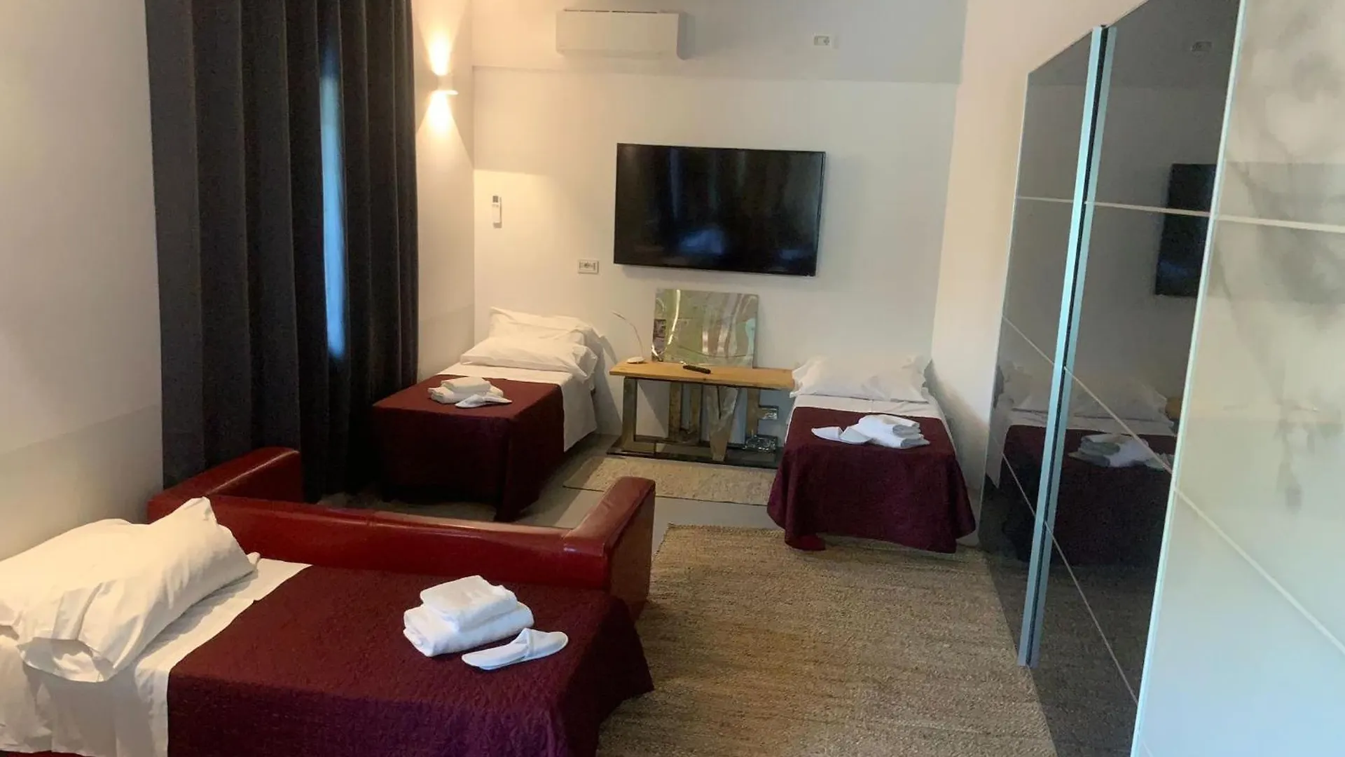 Genovesa 42 Group Apartment Verona 0*,  Italy